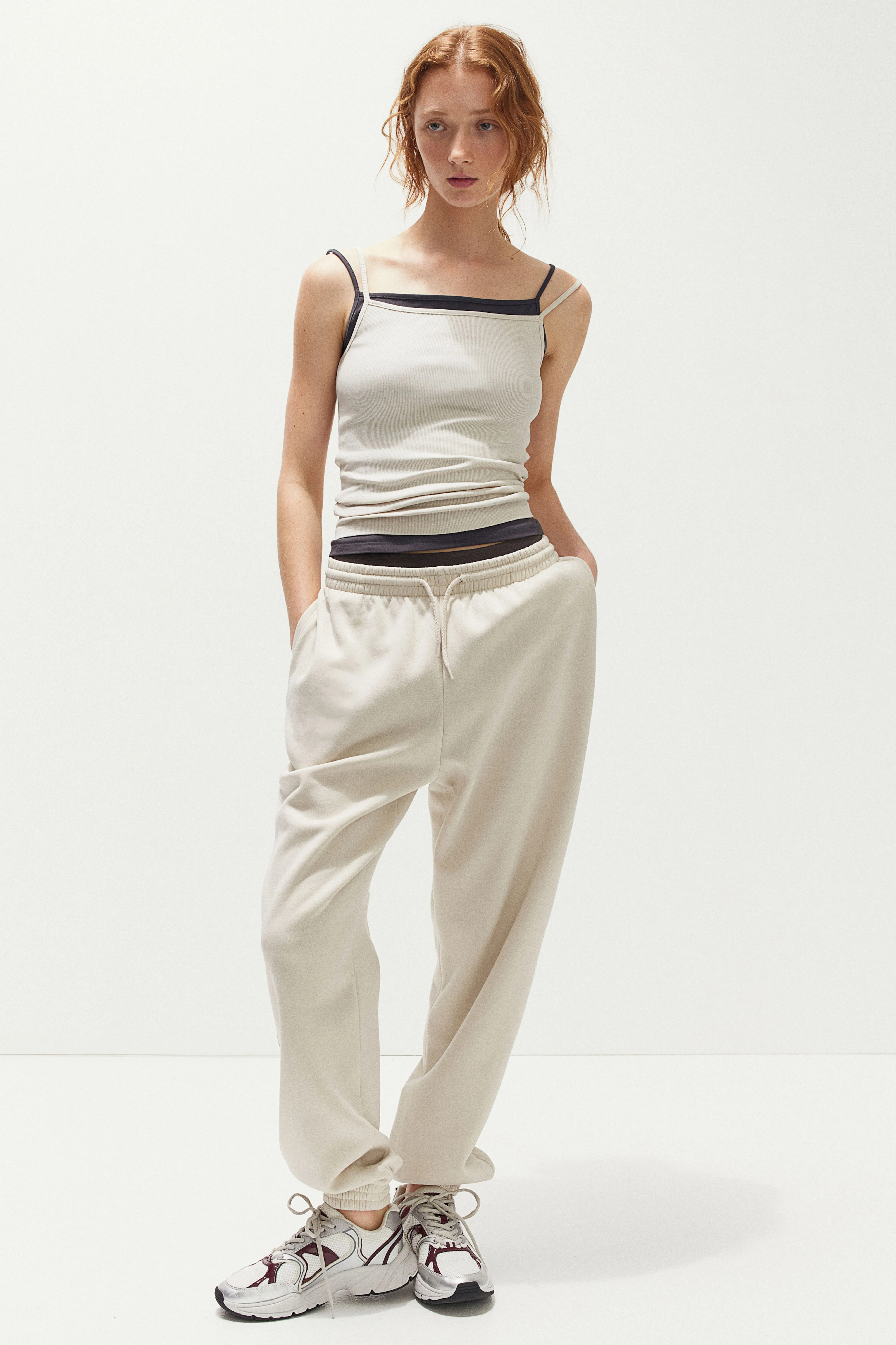 High-waisted joggers - High waist - Long - Light beige - Ladies | H&M GB