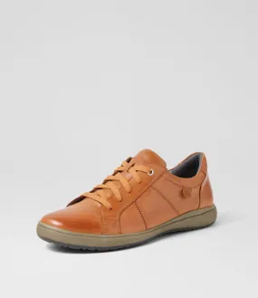 JOSEF SEIBEL Caren 42 Camel Leather Sneakers