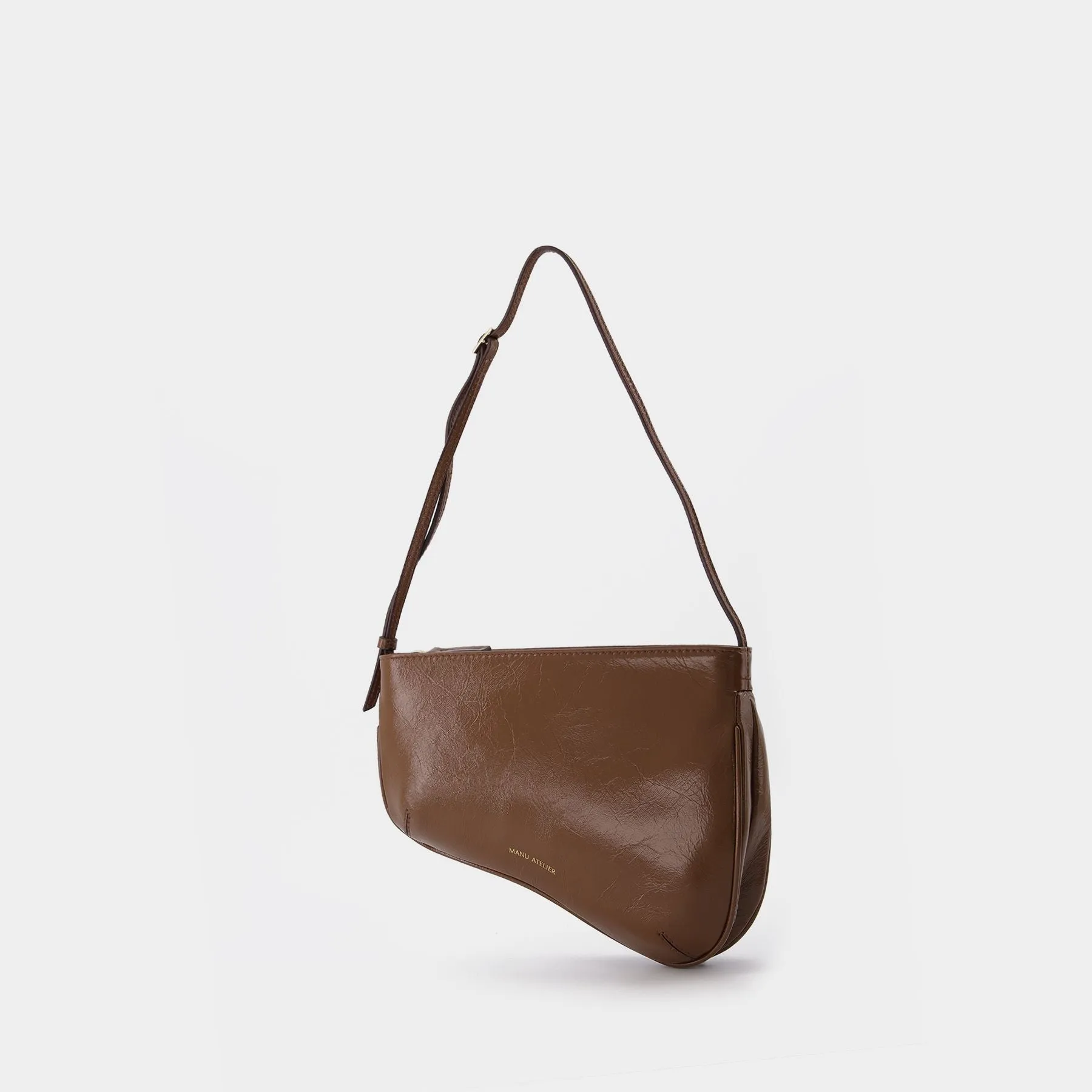 Manu Atelier  Curve Bag in Brown Leather