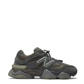 New Balance 9060 Trainer Blacktop / Dark Moss