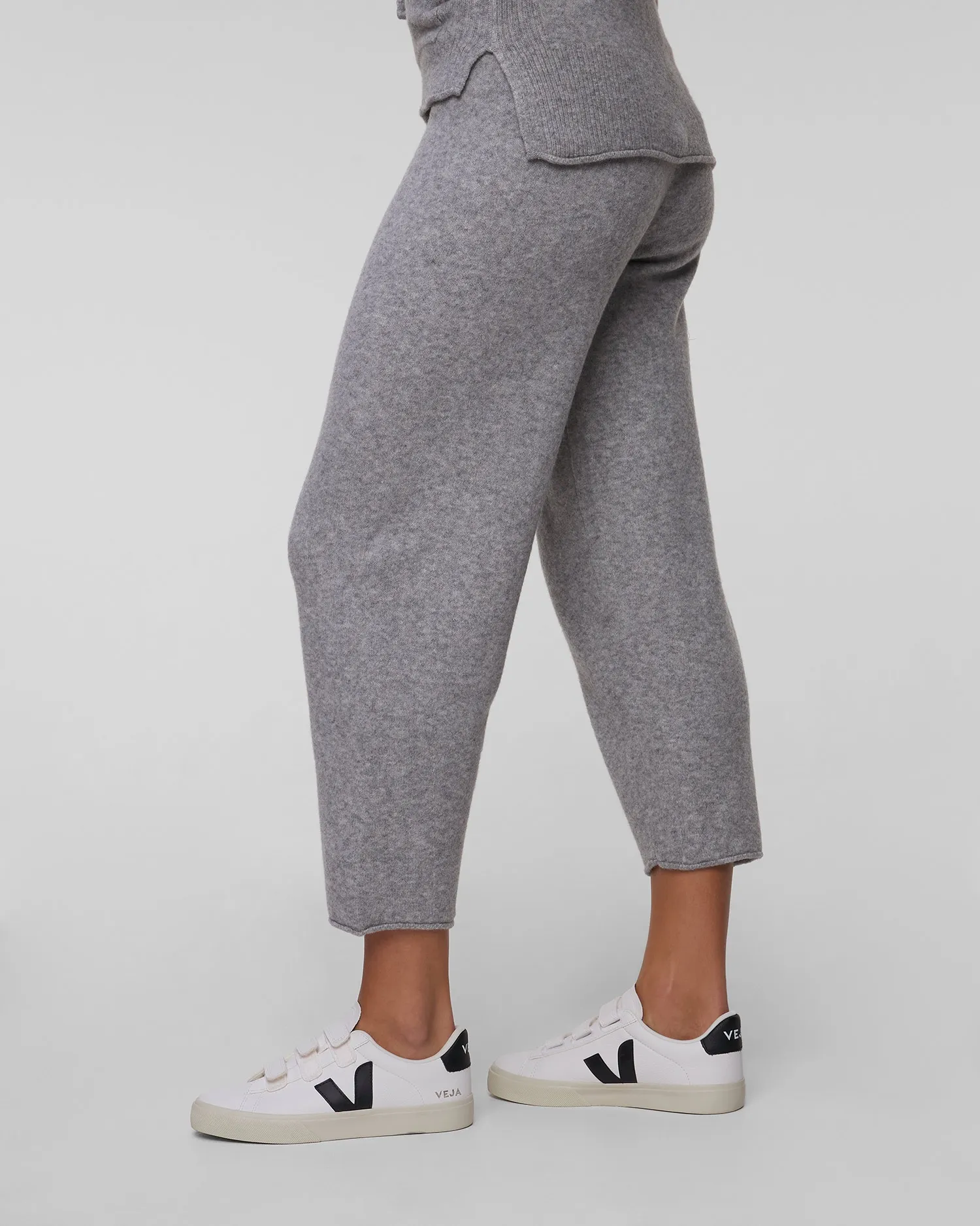 Women’s grey knitted trousers Deha D12205-43800